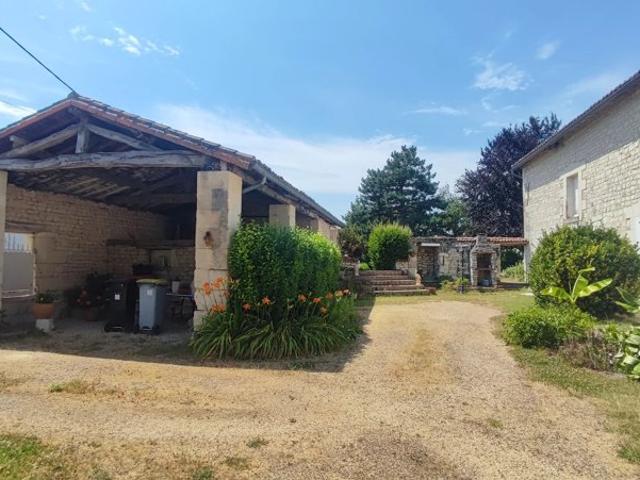 Charmante maison en pierre de 180 m² à Loudun