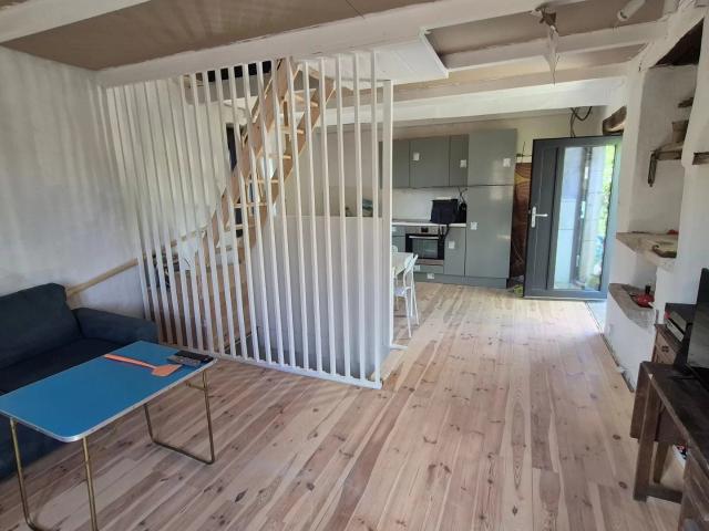 Charmante maison en pierre rénovée au coeur d'un hameau pais. 60m² Saint Pierre Lafeuille