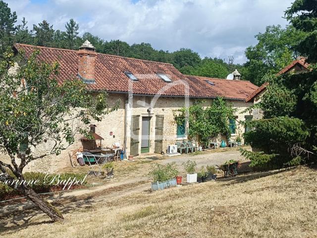 charmante maison en pierres avec 1ha5