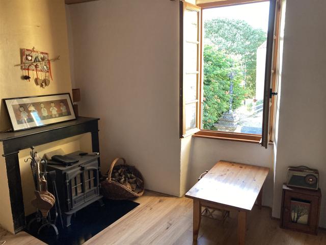 Charmante maison en pierres avec vue panoramique 160m² Mauressargues