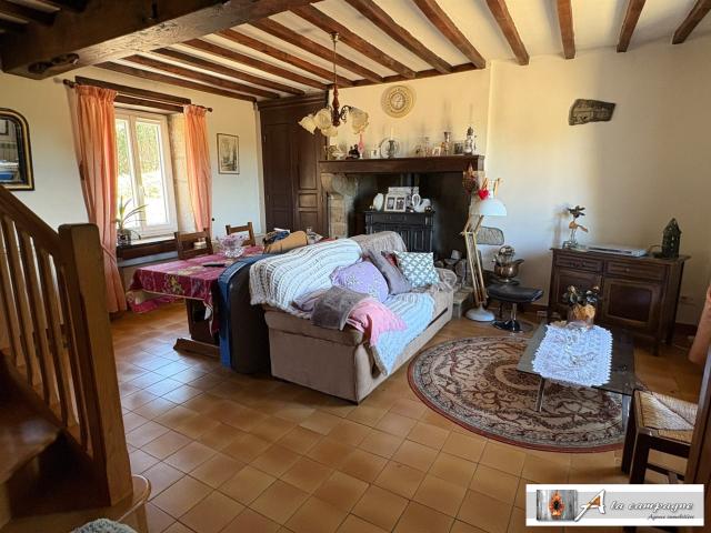 Charmante maison en pierres, dans un coin tranquille 98m² Château sur Cher