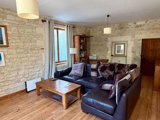 Prix exceptionel pour cette charmante maison entre Aulnay de Saintonge et Matha