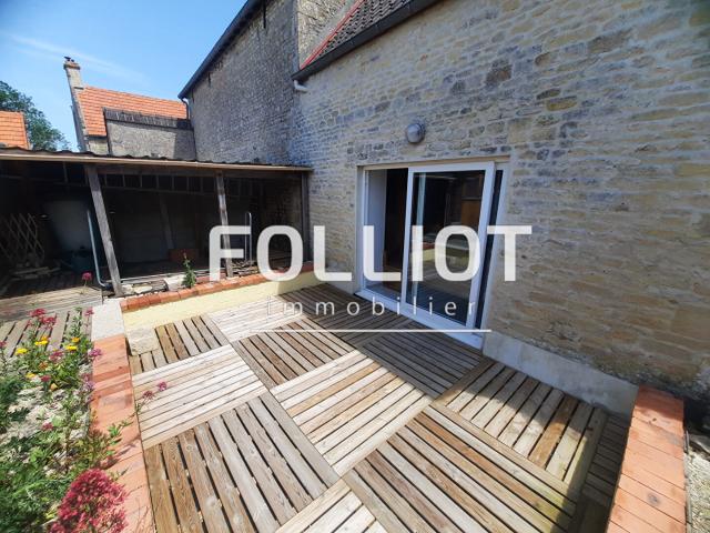 Charmante maison F2 BIS au calme avec terrasse et jardinet 15 mn CAEN OUEST