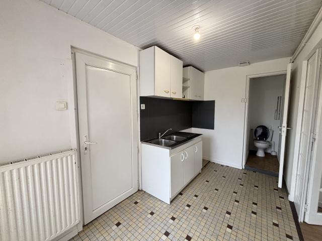 'Charmante maison familiale T4 avec garage et jardinet au cœur de Froidfond'