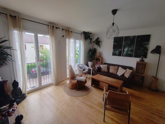 Charmante maison familiale avec jardin Square de Camargue