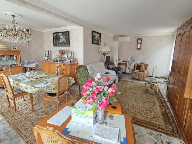 Charmante maison familiale avec sous sol et jardin