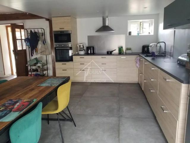 CHARMANTE MAISON FAMILLIALE