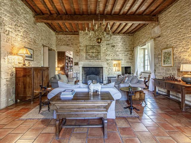 Charmante Maison Forte alliant Élégance d'Époque et Confort. 320m² Tournon d'Agenais