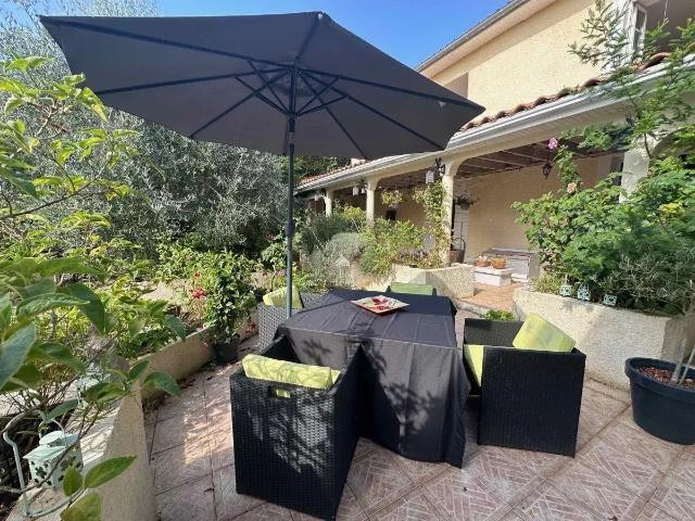 Charmante maison, gîtes, piscine 384m² Villeneuve Lécussan