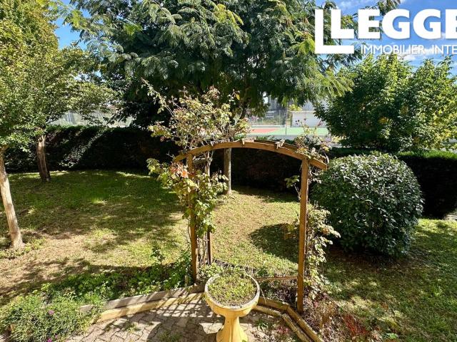 Charmante maison indépendante 4 chambres avec jardin clos, garage et dépendances à Panjas Gers 32