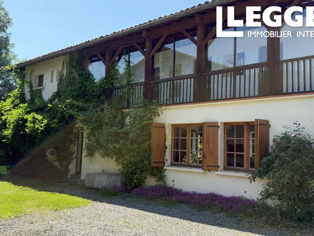 Charmante maison individuelle, 4 ch dans les Pyrénées, proche de toutes les activités de plein air, DPE Da