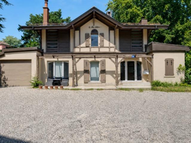 Charmante maison individuelle de 4 pièces avec atelier