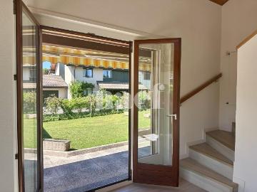 Charmante maison jumelle de 4.5 pièces à Aïre avec.