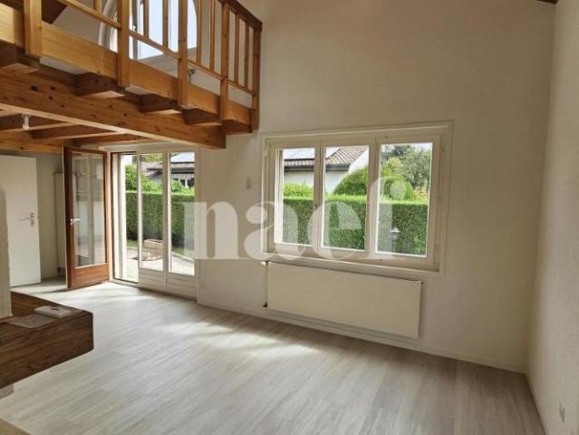 Charmante maison jumelle de 4.5 pièces à Aïre avec jardin et terrasse