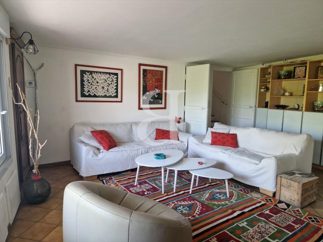Charmante maison provençale avec terrasses dans la région de. 127m² Mirabel aux Baronnies