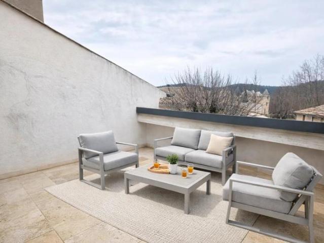 Charmante maison rénovée à Allemagne en Provence