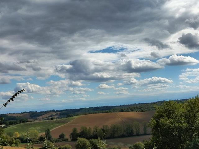 charmante maison rénovée avec vue panoramique sur les Pyréné. 160m² Saramon