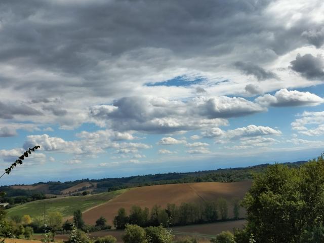 charmante maison rénovée avec vue panoramique sur les Pyrénées
