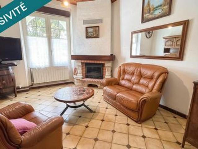CHARMANTE MAISON SUR UN GRAND TERRAIN