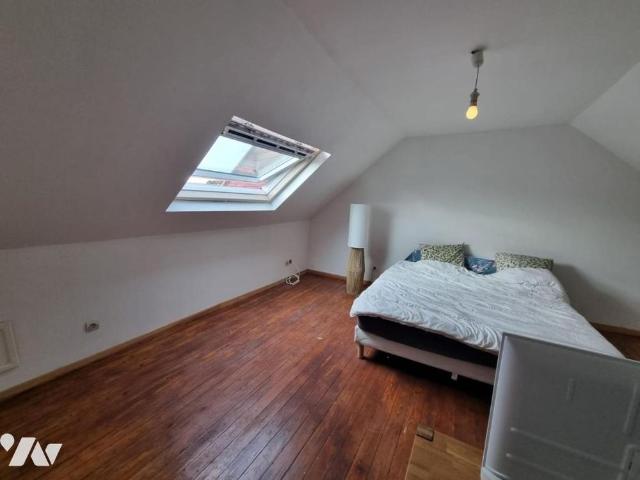 Charmante maison semi individuelle, 2 chambres, garage
