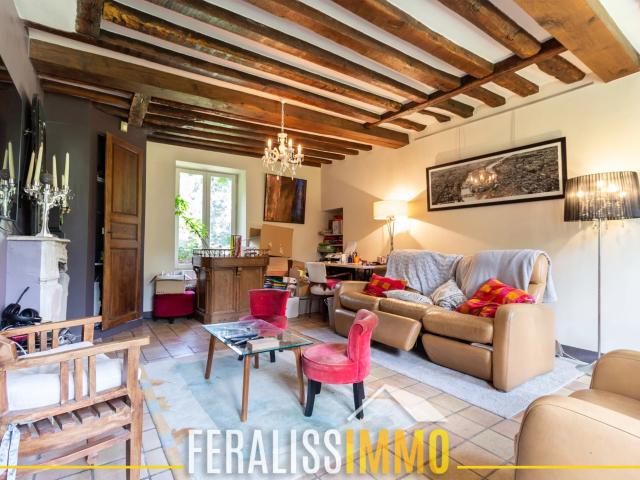 Charmante maison située au village d'Avernes !