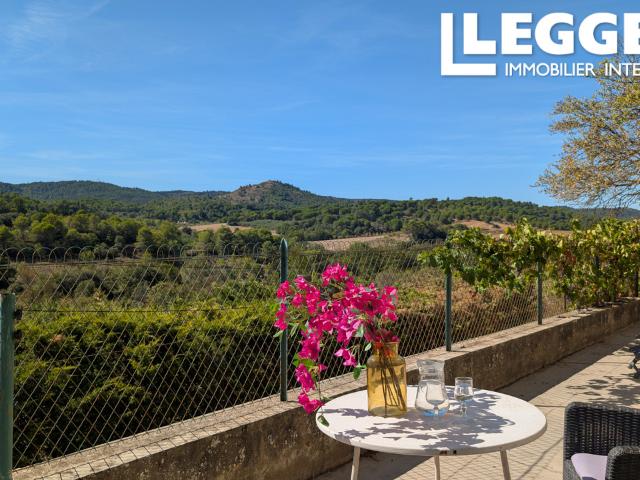 Charmante maison 2 chambres avec Vue imprenable 66m² au sol Terrasses et stationnement privé