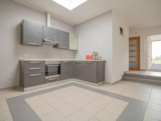 CHARMANTE MAISON 3 CHAMBRES AVEC JARDIN