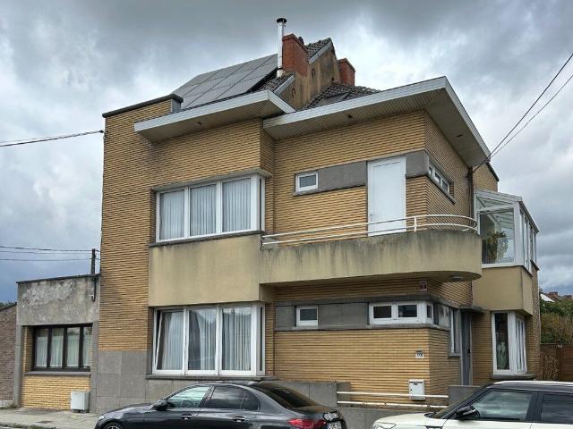 Charmante maison 3 façades avec jardin