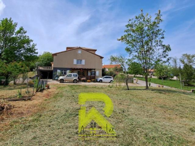 Charmante Maison + 4 appartements +1 terrain viabilisé à Rib. 350m² Ribaute