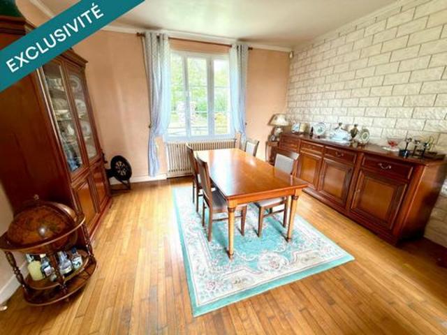CHARMANTE MAISON, PROCHE SAINT JUST EN CHAUSSEE ET SA GARE POUR PARIS
