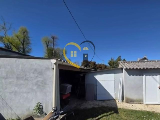 Charmante maison 84 m² à Preuilly avec cheminée