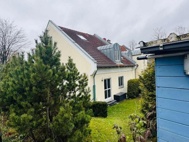 Charmante Maisonette Wohnung mit Galerie und Westbalkon – idyllisch und zentrumsnah