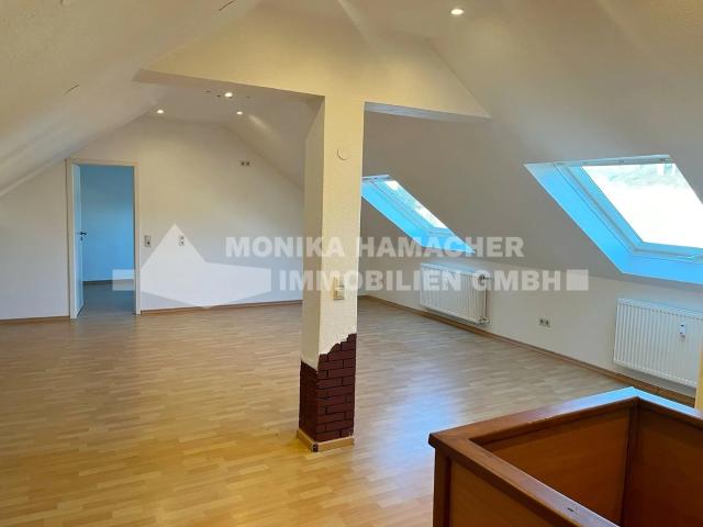 Charmante Maisonette / Dachgeschosswohnung