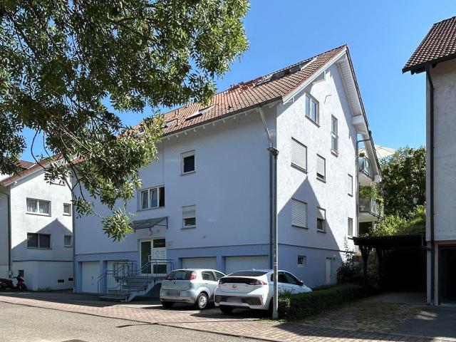 Charmante Maisonette mit Balkon, Dachterrasse und Doppelgarage