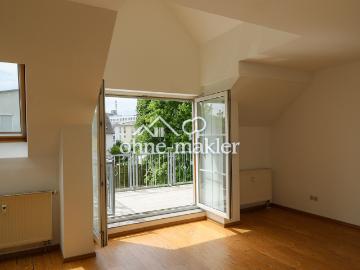 Wohnung kaufen in Hauptstraße, Linden - Parkplatz