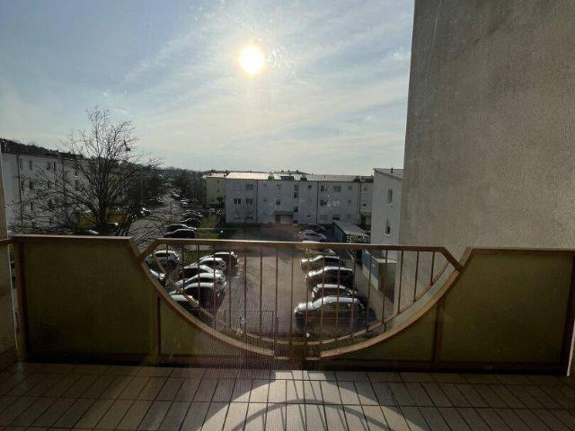 Charmante Maisonettewohnung mit 95 m² inkl. Loggia in Enns! Adaptierungsbedürftig mit großem Potenzial!