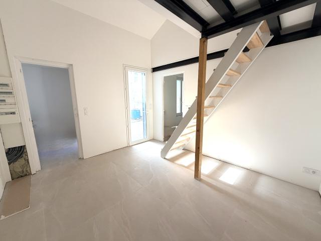 CHARMANTE MAISONNETTE AUX VOLETS BLEUS A 20m DE LA PLAGE