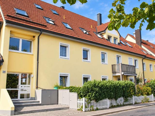 Charmante Mansardenwohnung mit zusätzlich ausgebautem Speicher in begehrter Wohnlage von Barbing