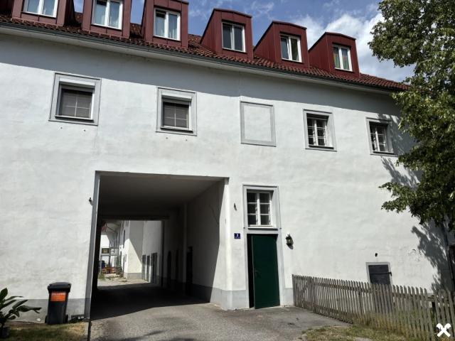 Charmante Mietwohnung in historischem Gebäude