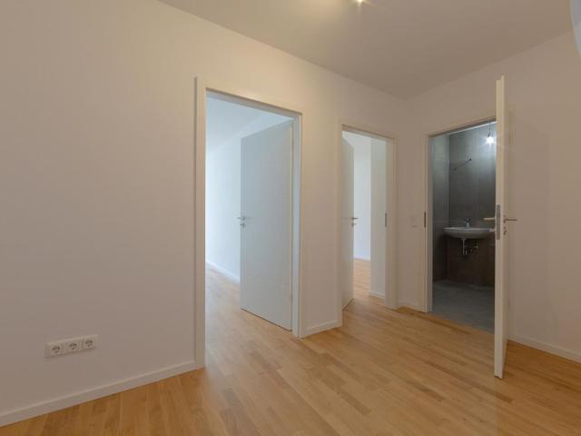 Charmante, neu renovierte Gartenwohnung mit 55㎡ Wohnfläche in München Freimann ab sofort!