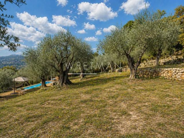 Charmante propriété au cœur d'une oliveraie Tourrettes sur. 146m² Tourrettes sur Loup