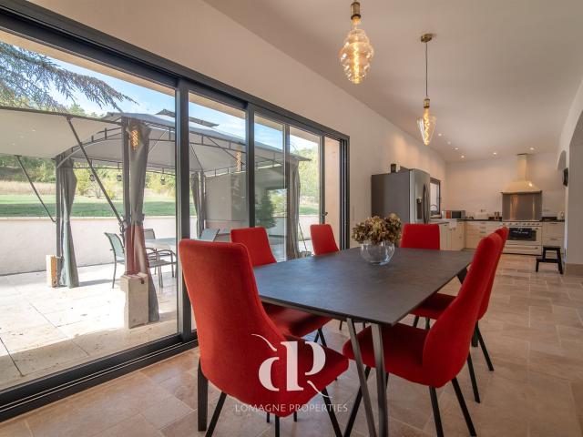 Charmante propriété de deux maisons alliant caractère et con. 500m² Beaumont de Lomagne