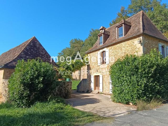 Charmante propriété en pierre avec dépendances 120m² Molières