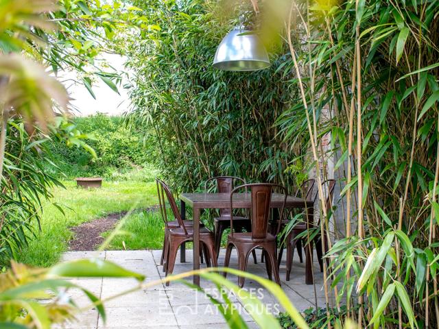 Charmante propriété en pierre avec piscine naturelle et lodge au coeur de la nature