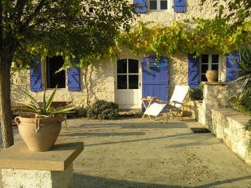 Charmante Propriété En Pierre Avec Vues 127m² Saint Clar