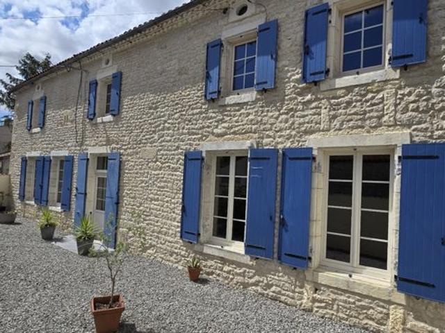 Charmante propriété en pierre de 5 chambres avec gîte