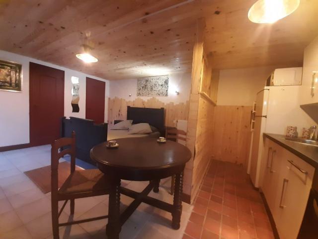 Charmante propriété sur grand terrain arboré Proche des si. 222m² Le Buisson de Cadouin