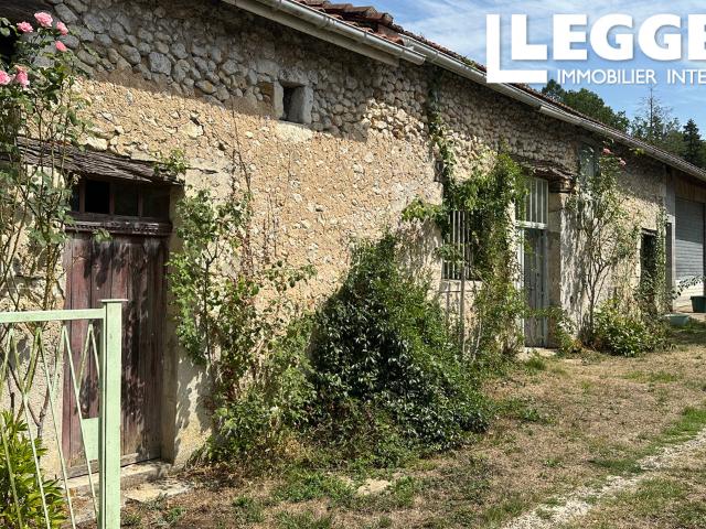 Charmante propriété 5 chambres avec grange et jardin à Saint Aquilin, Dordogne
