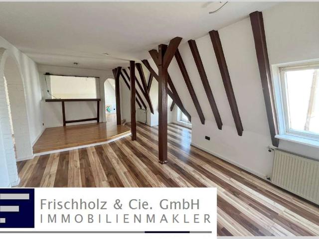 Charmante renovierte 3 Zimmer Dachgeschoss Wohnung in Altstadtlage von Lüdenscheid!