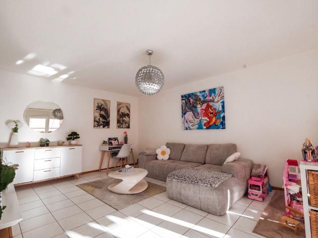 Charmante Wohnung in Ecublens – 3,5 Zimmer mit je je 93 m² und Balkon